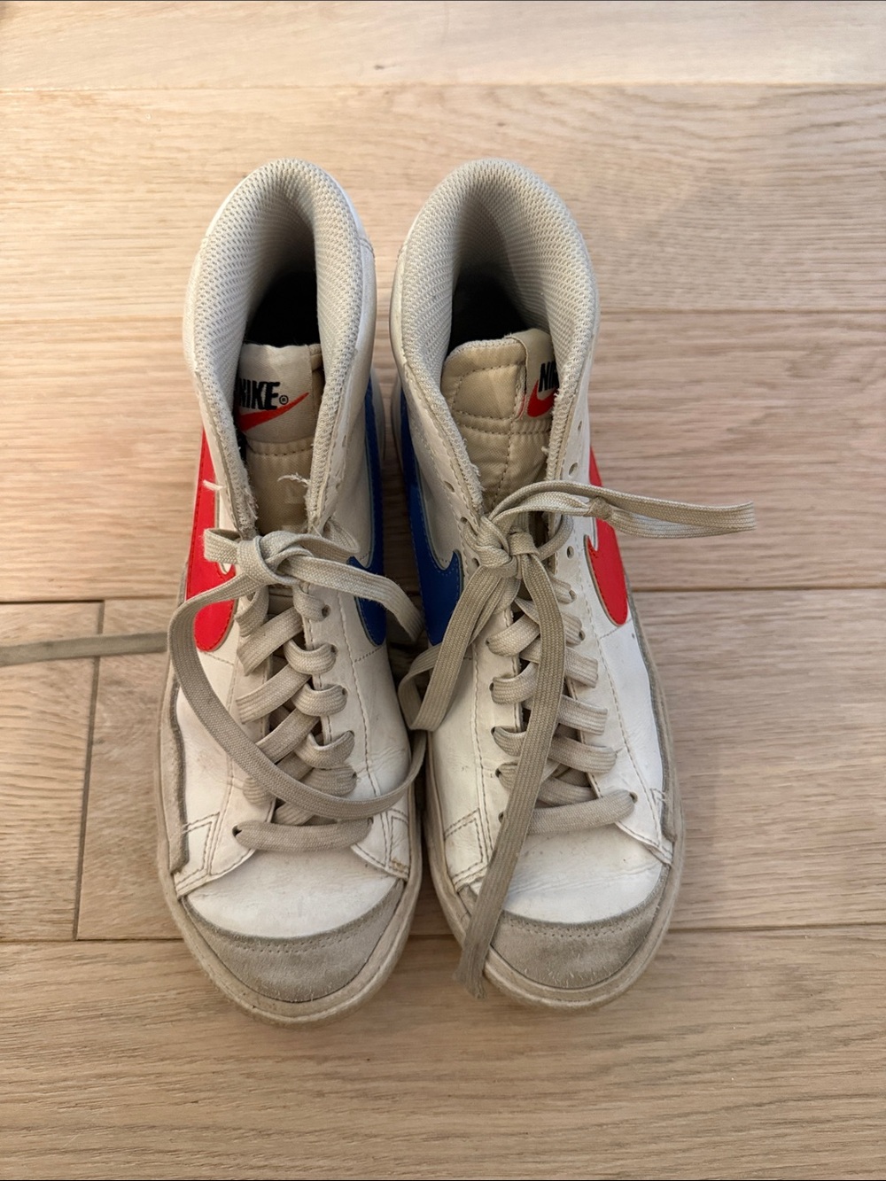 Nike blazer young teen sneakers